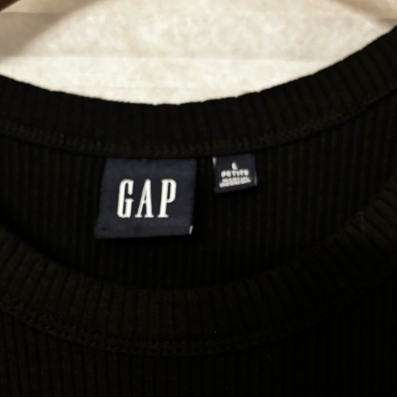 Sleeveless Ribbed Crinkle Dress from Gap- Large petite - Picture 6 of 8